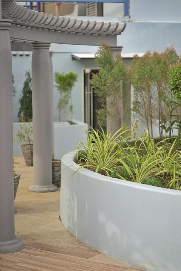 Quince Studio W/ Balcony Orochi Staycation Ph At Loop Tower Cdo Cagayan de Oro Exterior foto